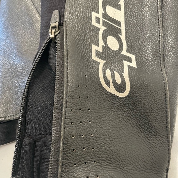 Alpinestars Black Leather Motorcycle Jacket - Picture 7 of 16